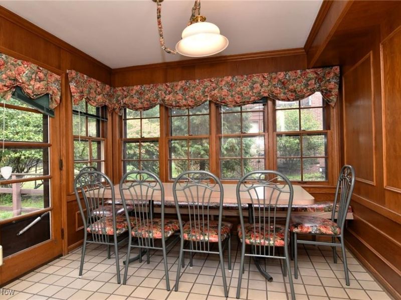 3483 Severn Road, Cleveland, OH 44118 Photo 12