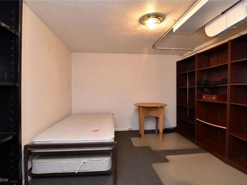 3483 Severn Road, Cleveland, OH 44118 Photo 32