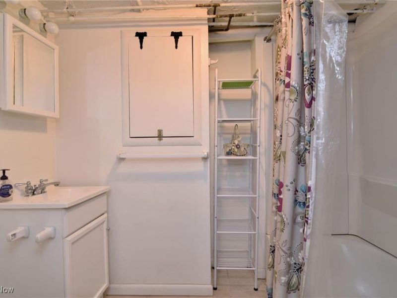 3483 Severn Road, Cleveland, OH 44118 Photo 33