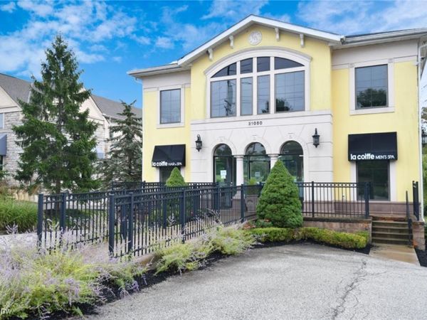 31050 Pinetree Road, Pepper Pike, OH 44124