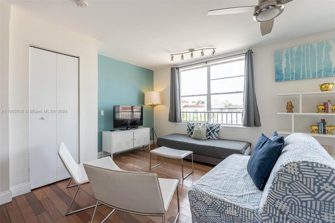 420 15th St, Unit 307, Miami Beach, FL 33139 Photo