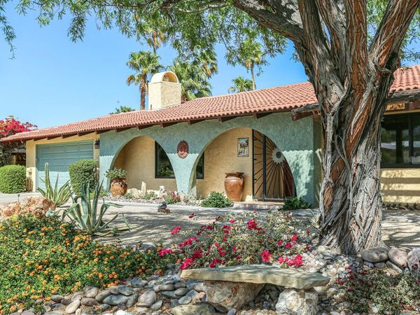 1020 N Cerritos Drive, Palm Springs, CA 92262