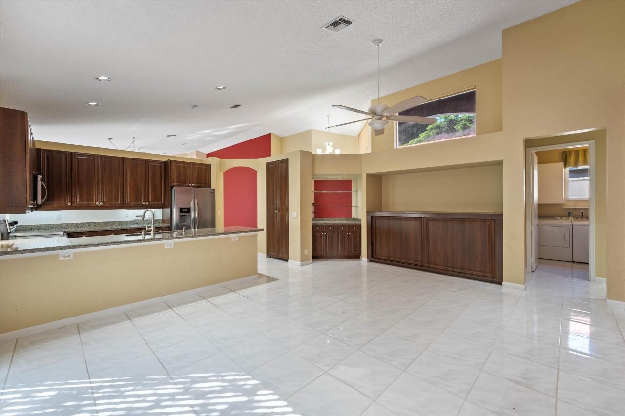 10860 Fairmont Village Drive, Lake Worth, FL 33449 Photo