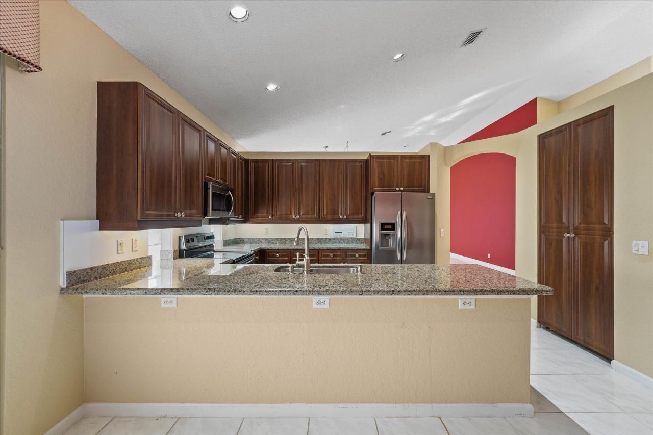 10860 Fairmont Village Drive, Lake Worth, FL 33449 Photo