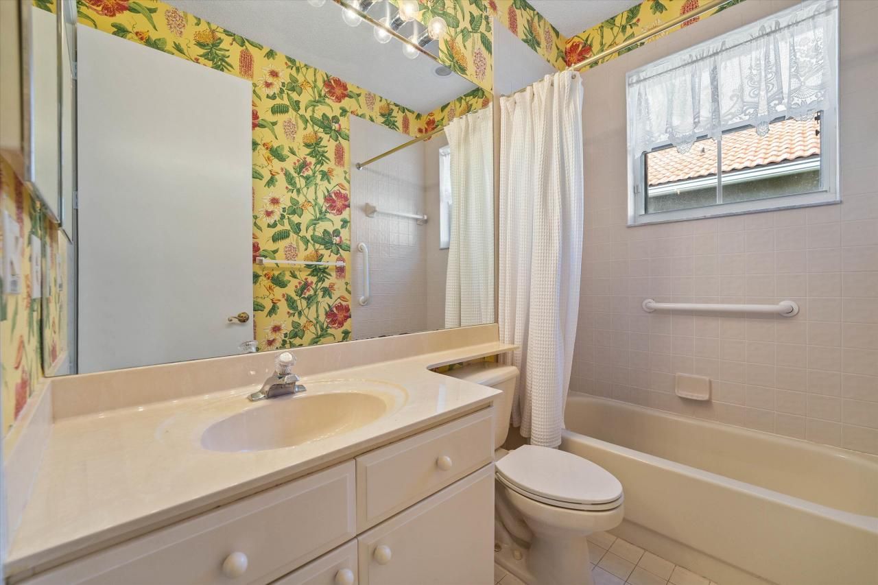 10860 Fairmont Village Drive, Lake Worth, FL 33449 Photo