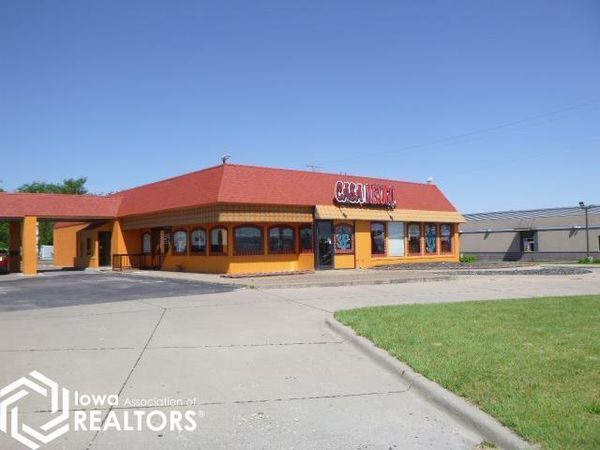 2806 Mount Pleasant Street, Burlington, IA 52601