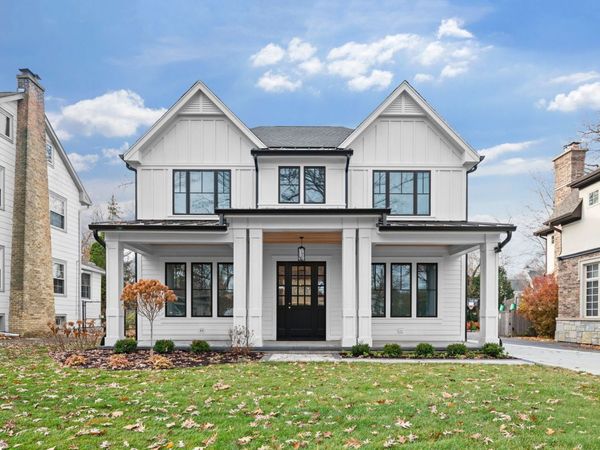150 Linden Avenue, Glencoe, IL 60022