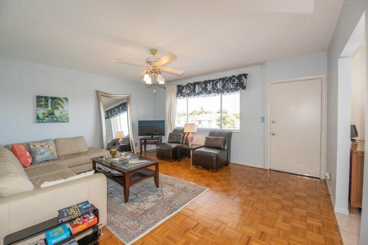 6289 Lear Drive, Unit 301, Lake Worth, FL 33462 Photo