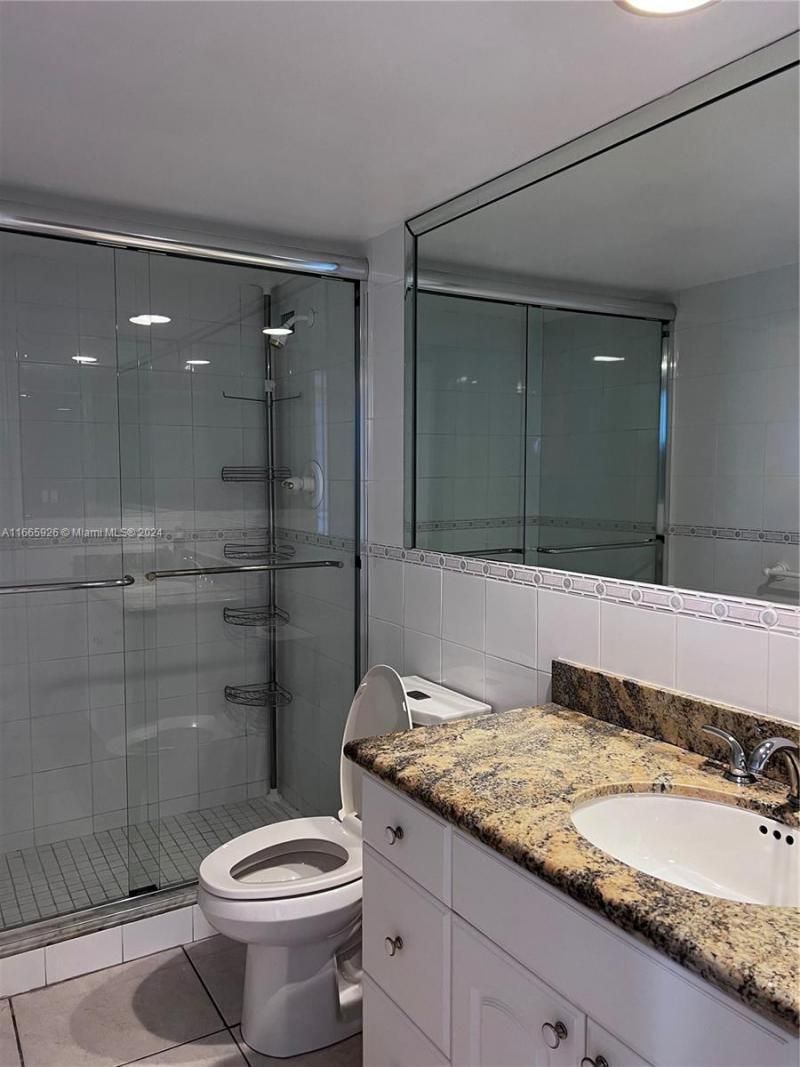 5161 Collins Ave, Unit 405, Miami Beach, FL 33140 Photo