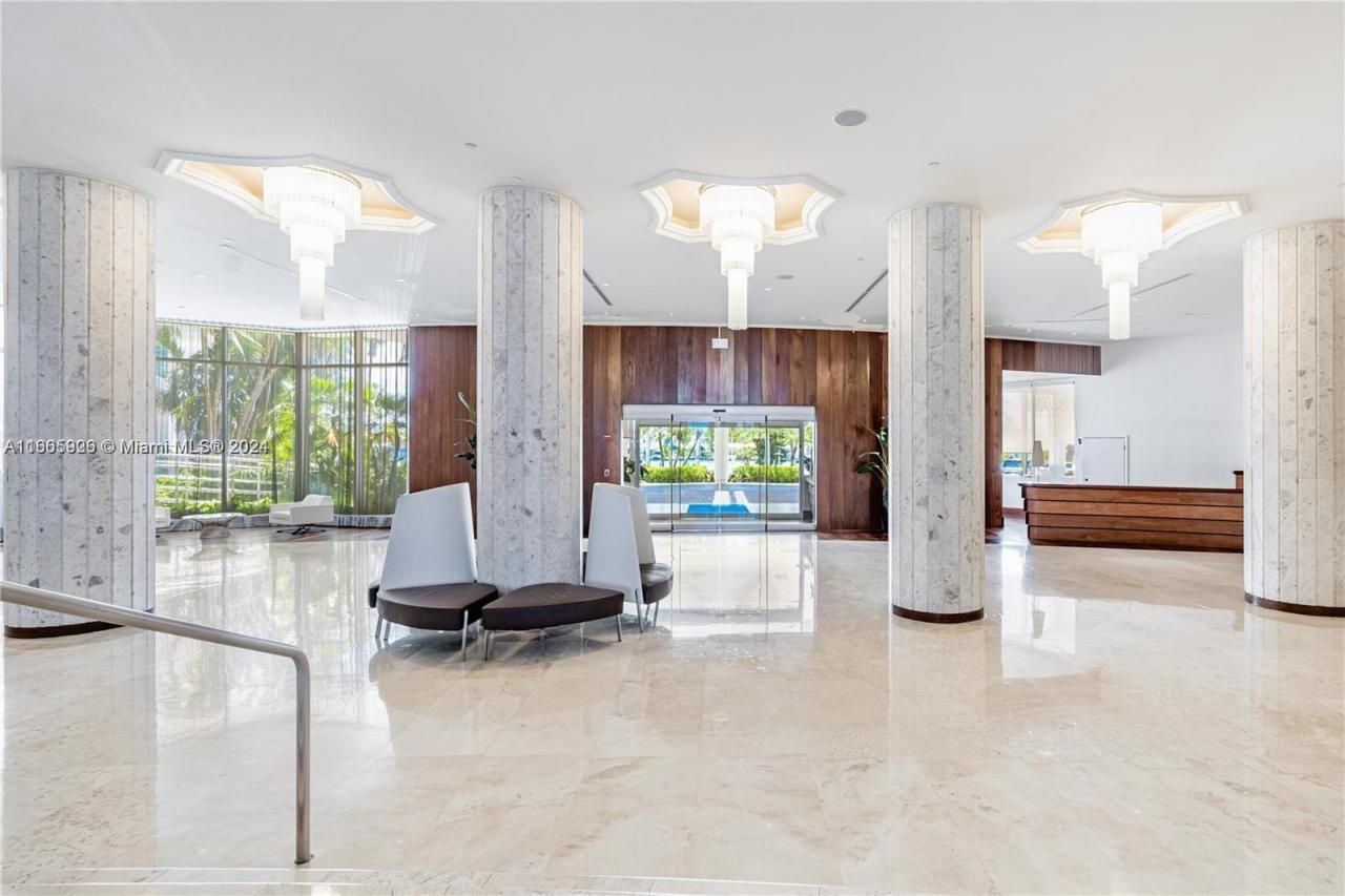 5161 Collins Ave, Unit 405, Miami Beach, FL 33140 Photo