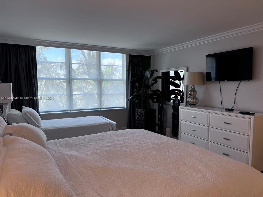 5161 Collins Ave, Unit 505, Miami Beach, FL 33140 Photo