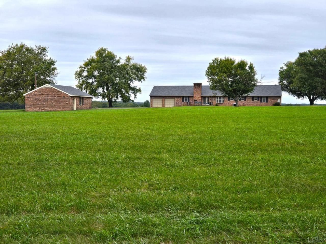 3049 Farmville Rd, Farmville, VA 23901