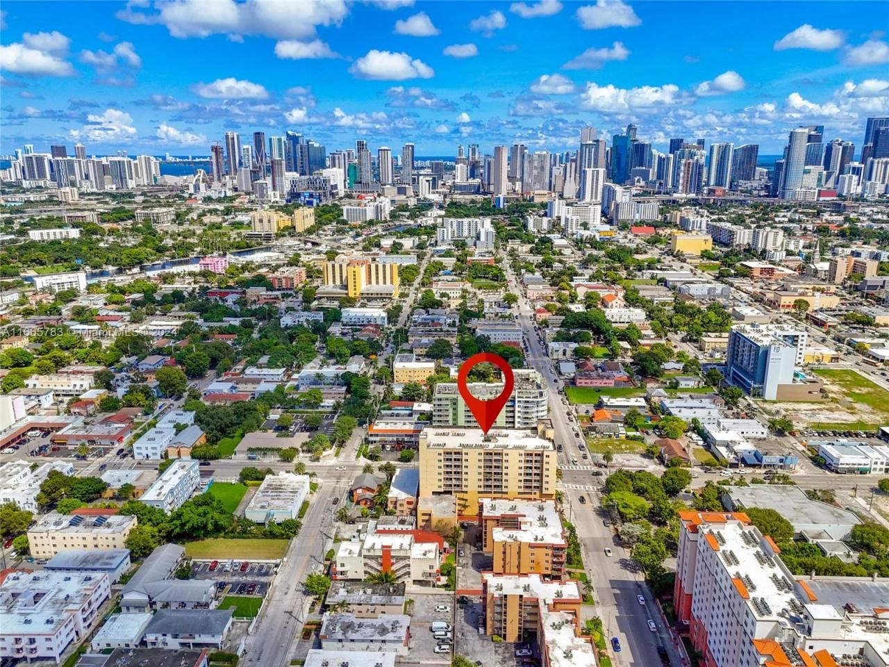 218 NW 12th Ave, Unit 702, Miami, FL 33128 Photo