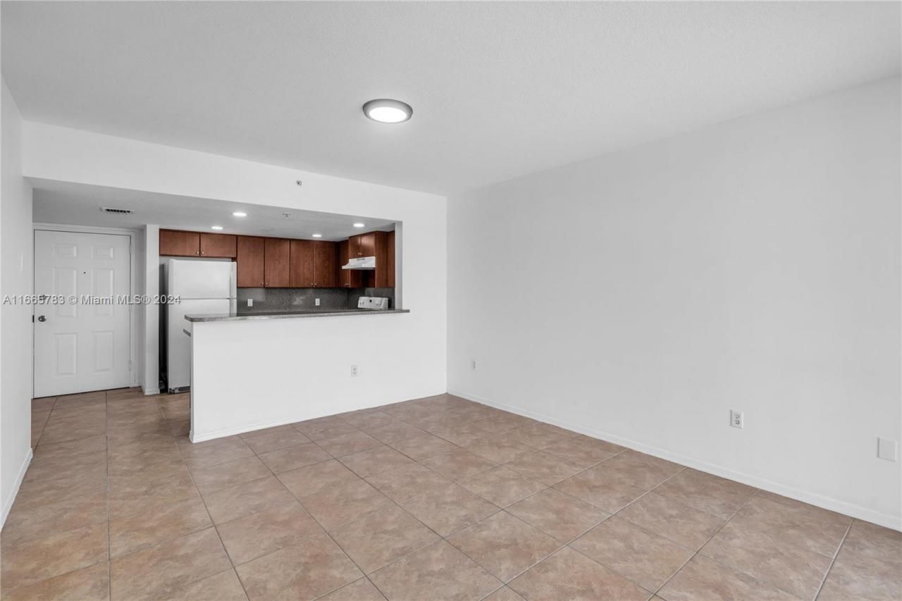 218 NW 12th Ave, Unit 702, Miami, FL 33128 Photo