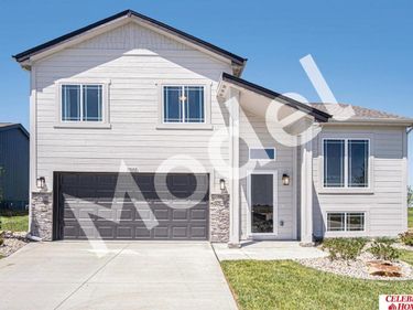 17602 Phoebe Street, Bennington, NE 68007