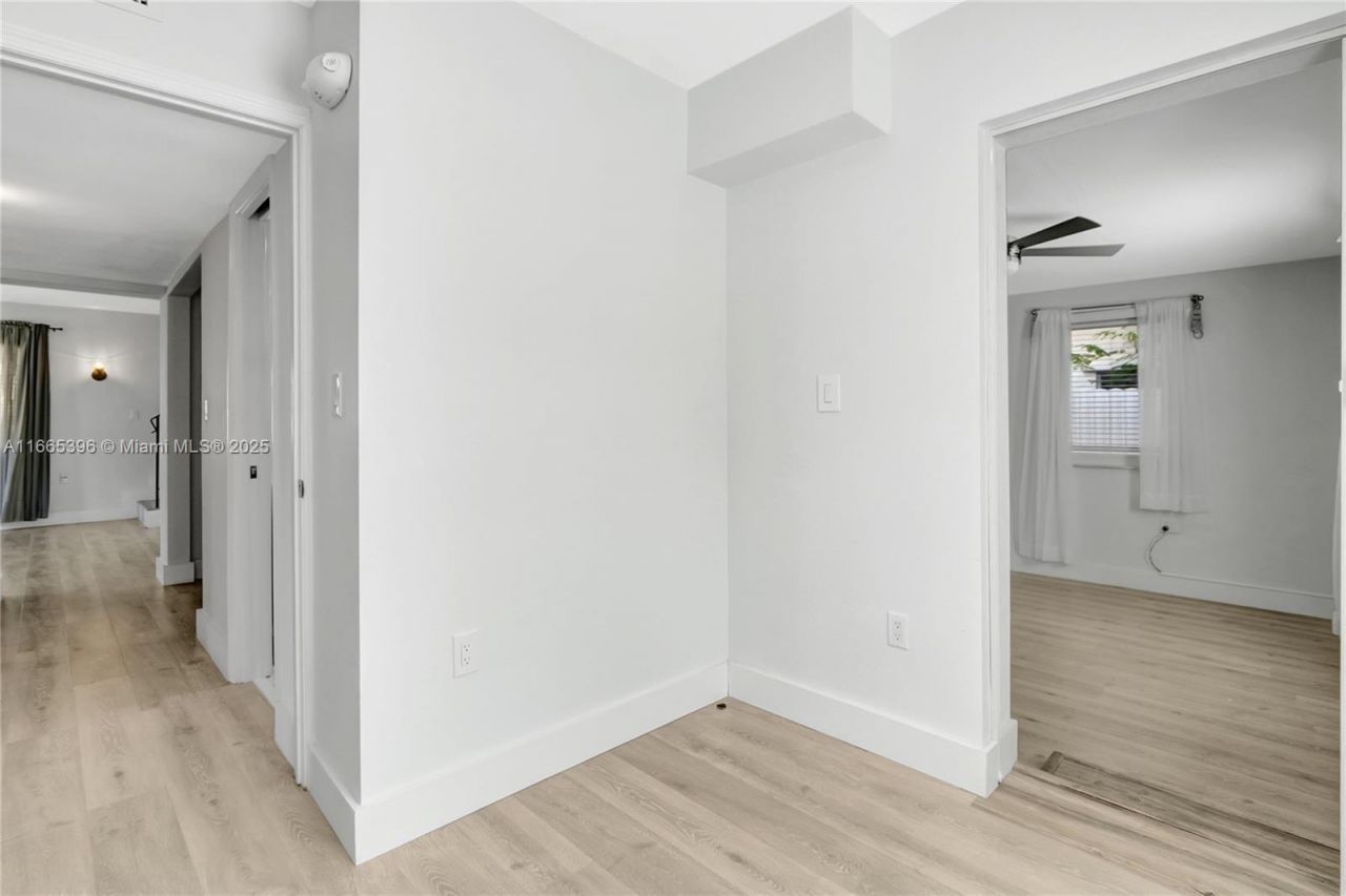 1359 SW 11th St, Miami, FL 33135 Photo