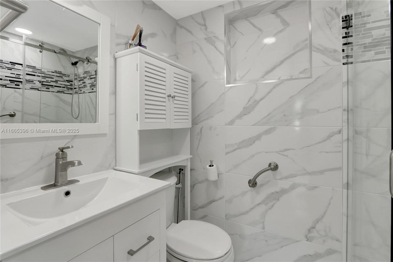 1359 SW 11th St, Miami, FL 33135 Photo