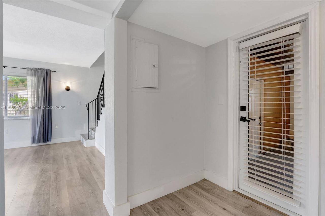 1359 SW 11th St, Miami, FL 33135 Photo