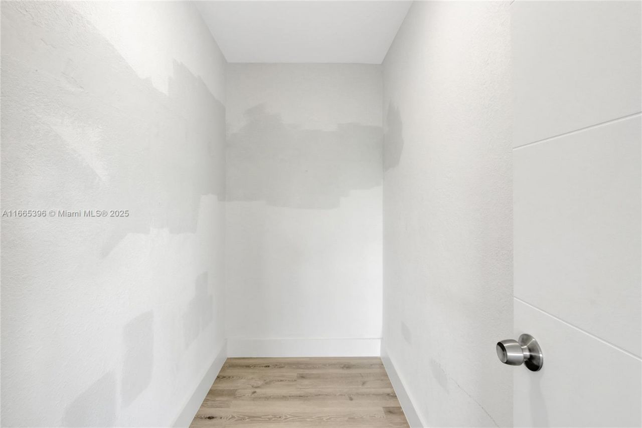 1359 SW 11th St, Miami, FL 33135 Photo