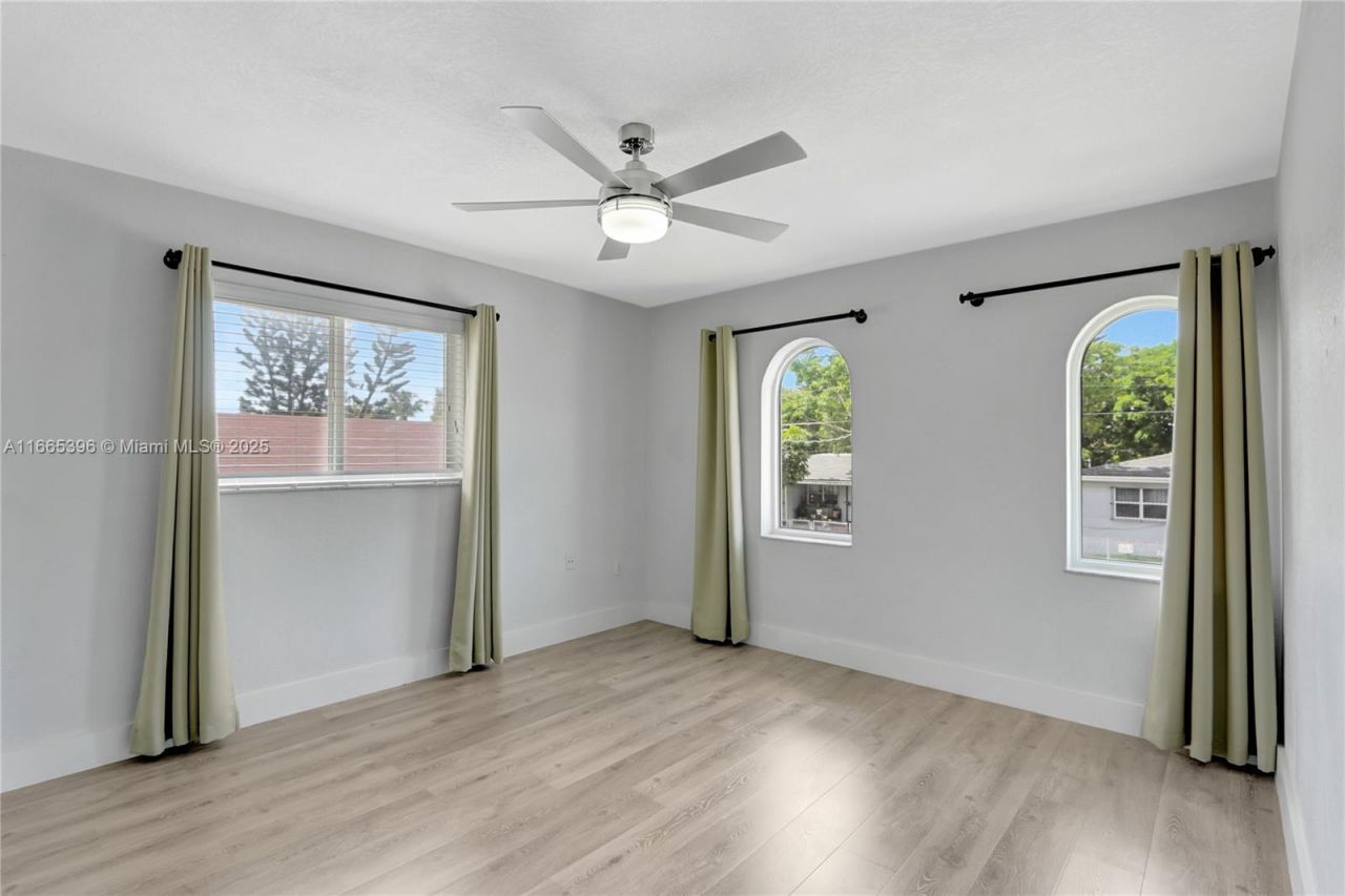 1359 SW 11th St, Miami, FL 33135 Photo