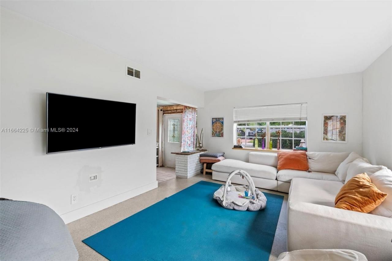 901 NE 16th Pl, Fort Lauderdale, FL 33305 Photo