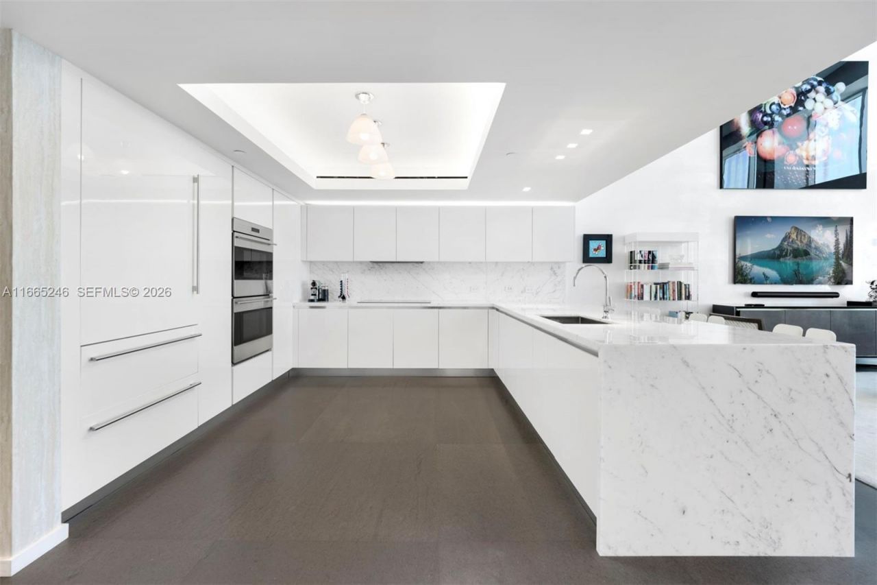 10 Venetian Way, Unit PH 2/3, Miami Beach, FL 33139 Photo