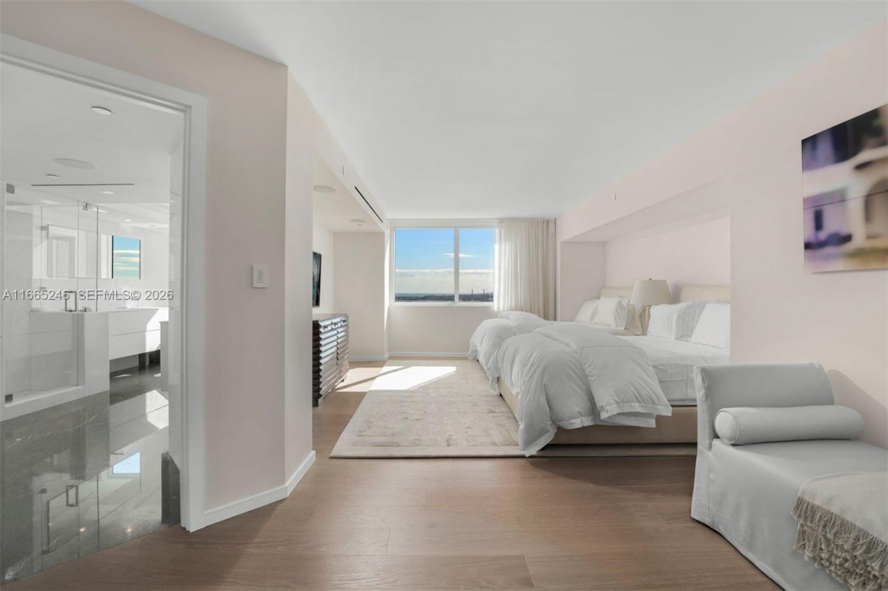 10 Venetian Way, Unit PH 2/3, Miami Beach, FL 33139 Photo