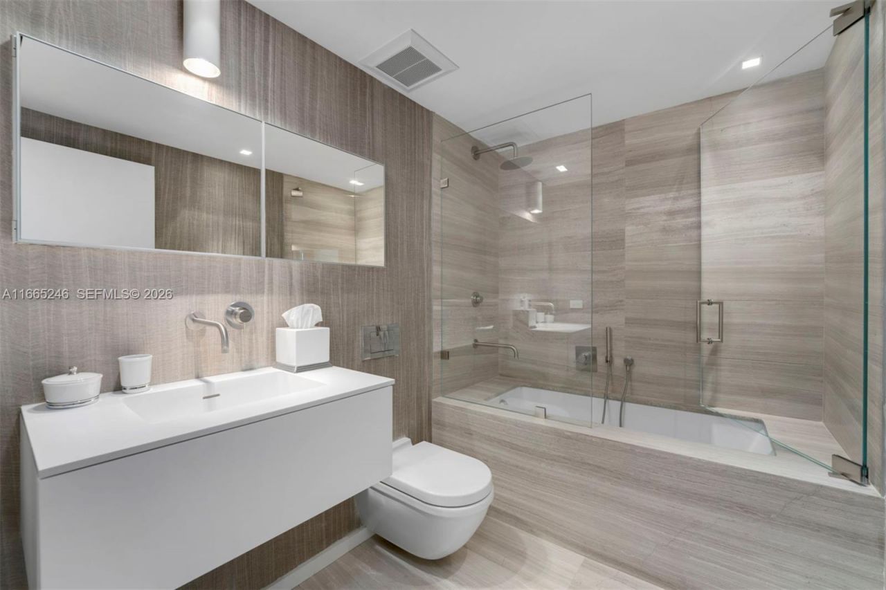 10 Venetian Way, Unit PH 2/3, Miami Beach, FL 33139 Photo