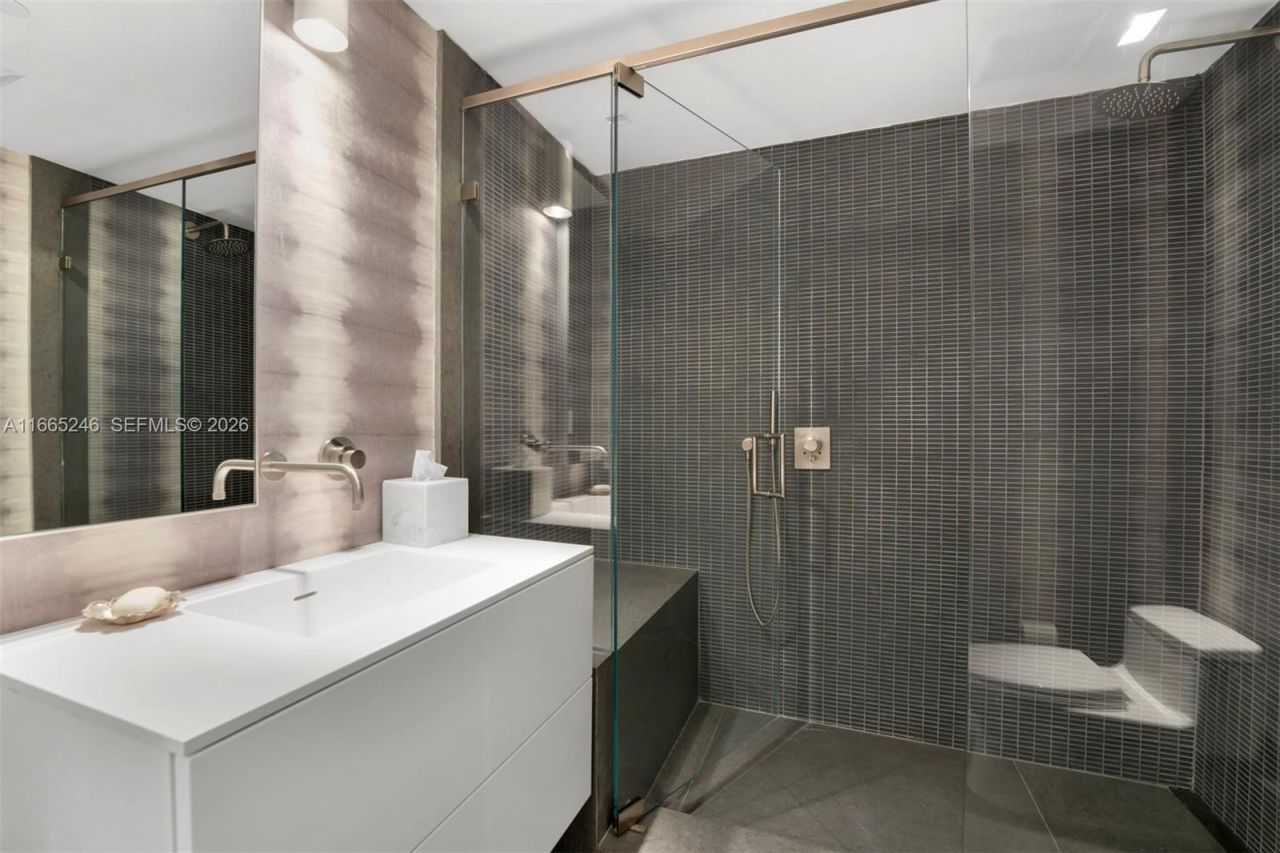 10 Venetian Way, Unit PH 2/3, Miami Beach, FL 33139 Photo