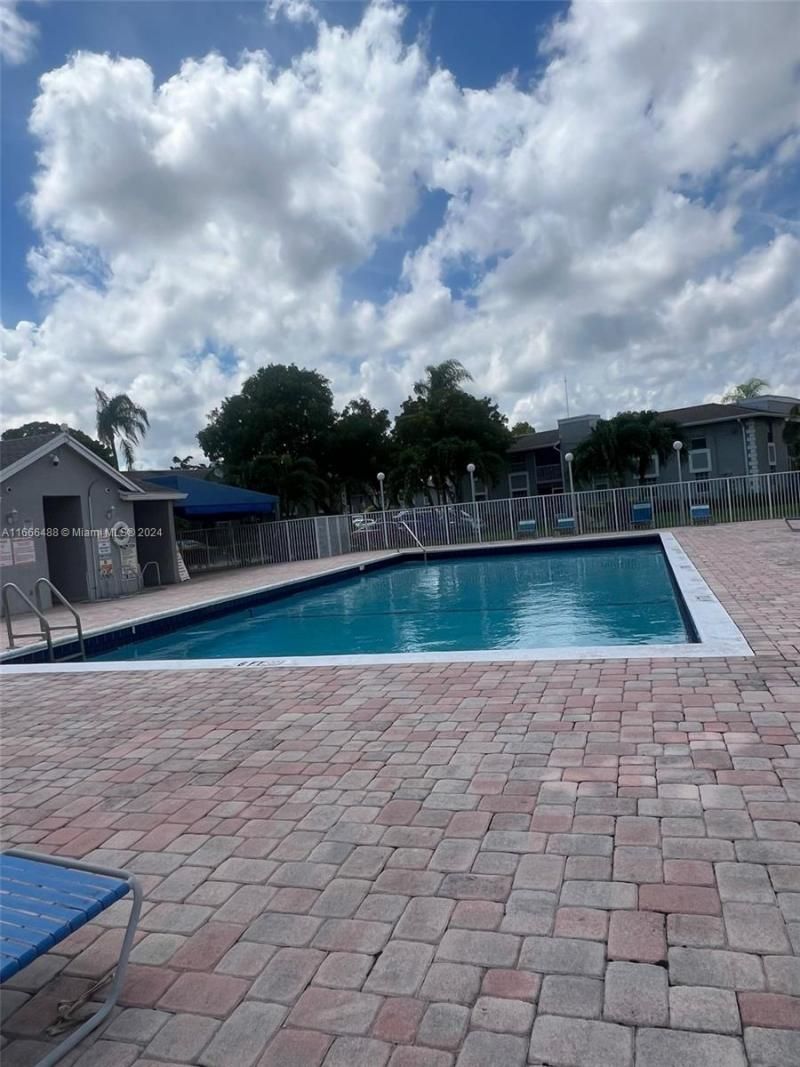 435 NE 210th Cir Ter, Unit 103-23, Miami, FL 33179 Photo