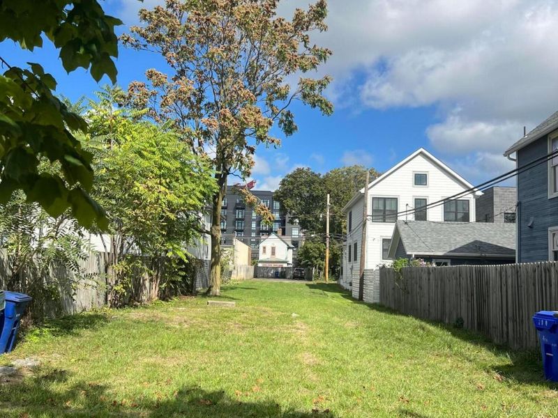 276 E 4th Avenue, Columbus, OH 43201 Photo 1