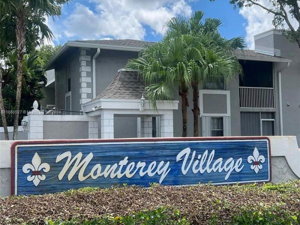 459 NE 210th Cir Ter, Unit 201-17, Miami, FL 33179