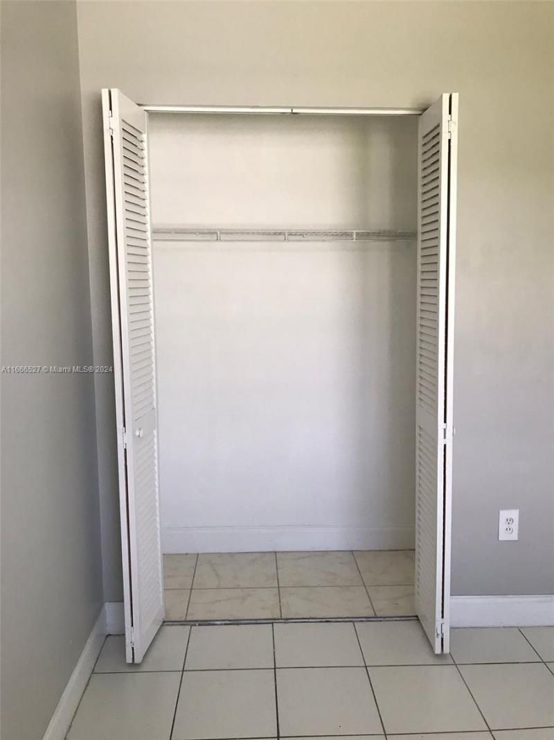 459 NE 210th Cir Ter, Unit 201-17, Miami, FL 33179 Photo