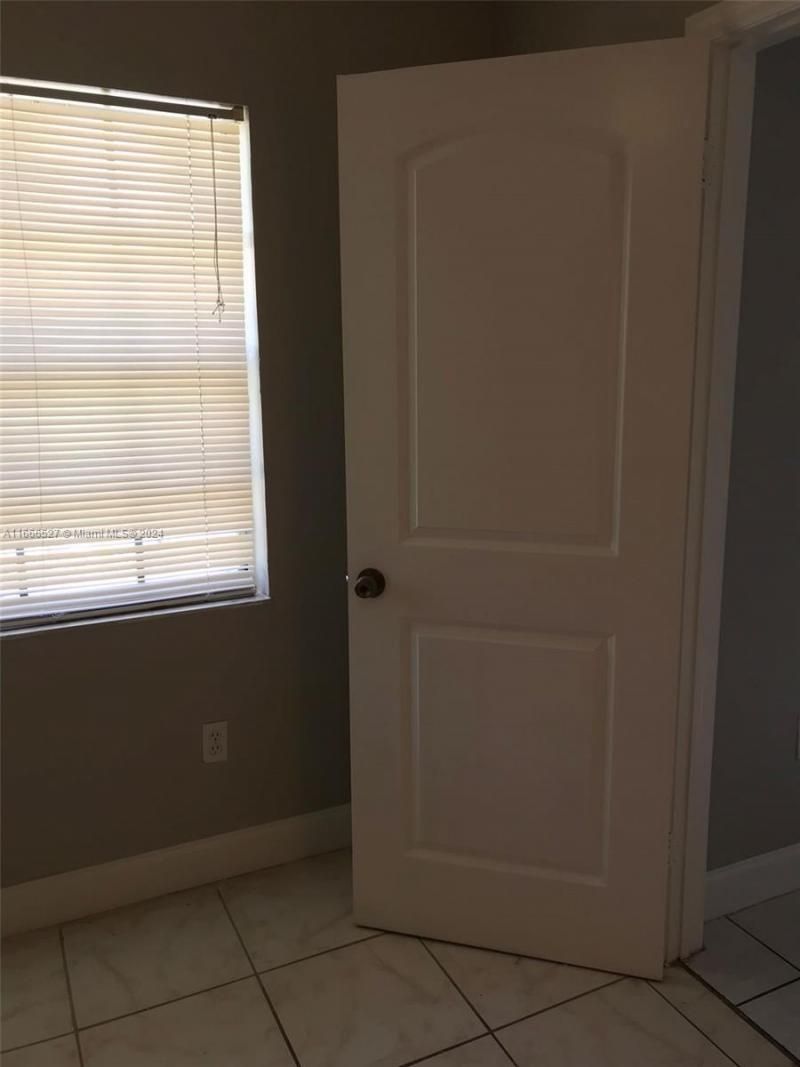 459 NE 210th Cir Ter, Unit 201-17, Miami, FL 33179 Photo