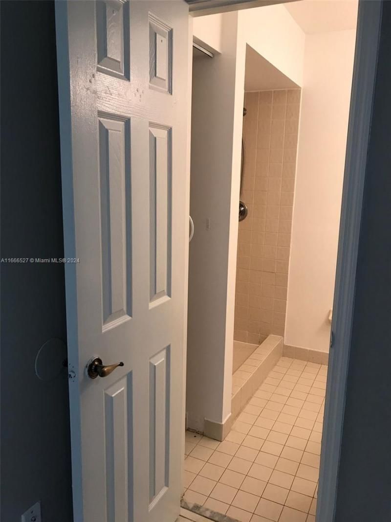 459 NE 210th Cir Ter, Unit 201-17, Miami, FL 33179 Photo