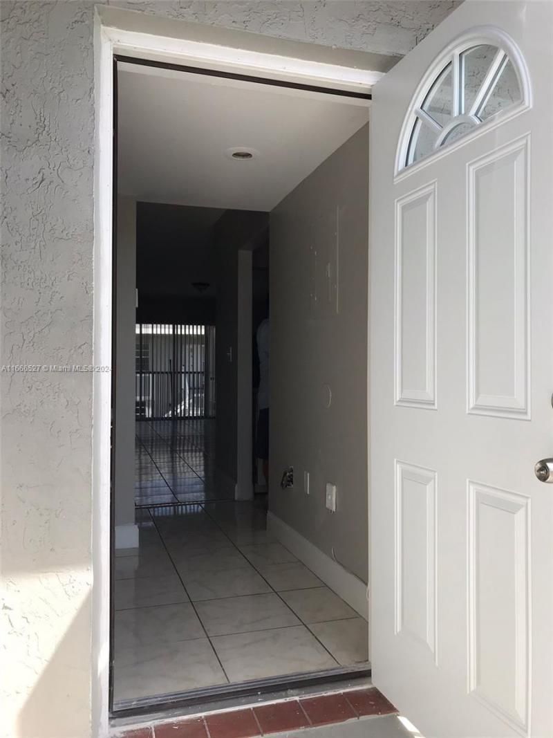 459 NE 210th Cir Ter, Unit 201-17, Miami, FL 33179 Photo