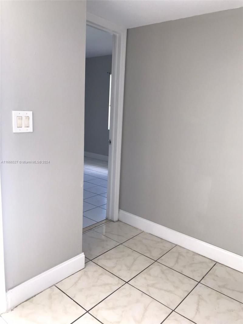 459 NE 210th Cir Ter, Unit 201-17, Miami, FL 33179 Photo