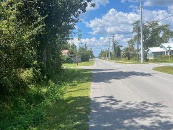000 Virginia Avenue, Lynn Haven, FL 32444
