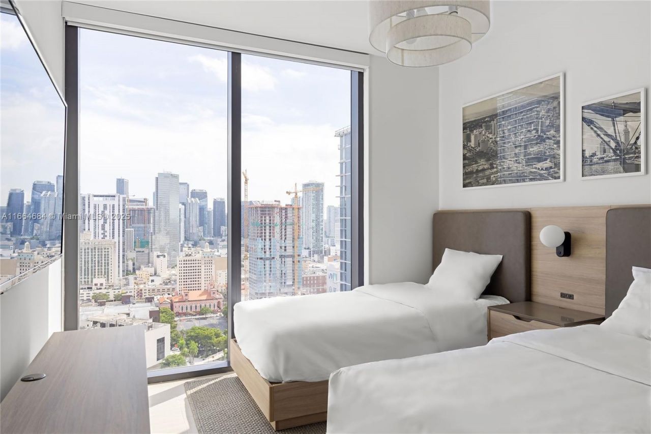 601 NE 1 St, Unit 2716, Miami, FL 33132 Photo