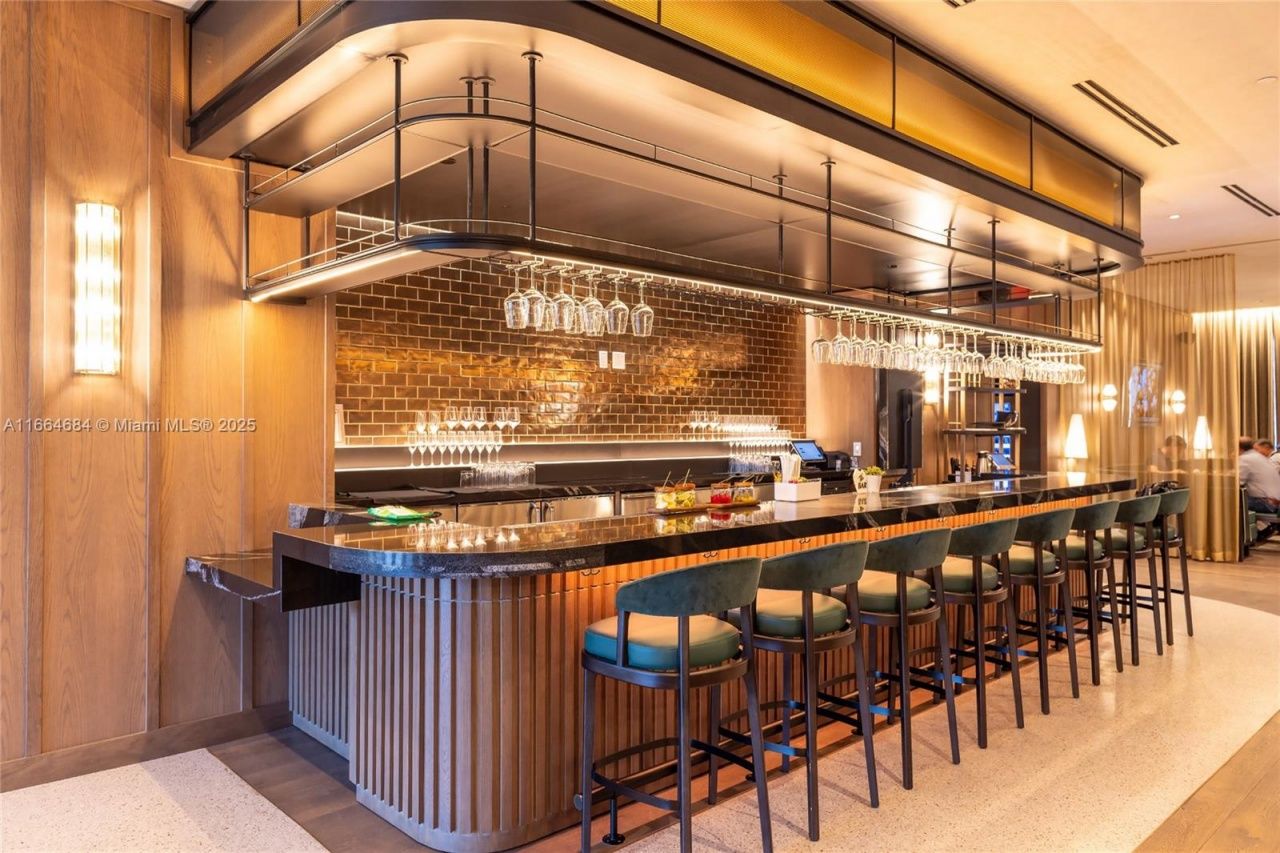 601 NE 1 St, Unit 2716, Miami, FL 33132 Photo