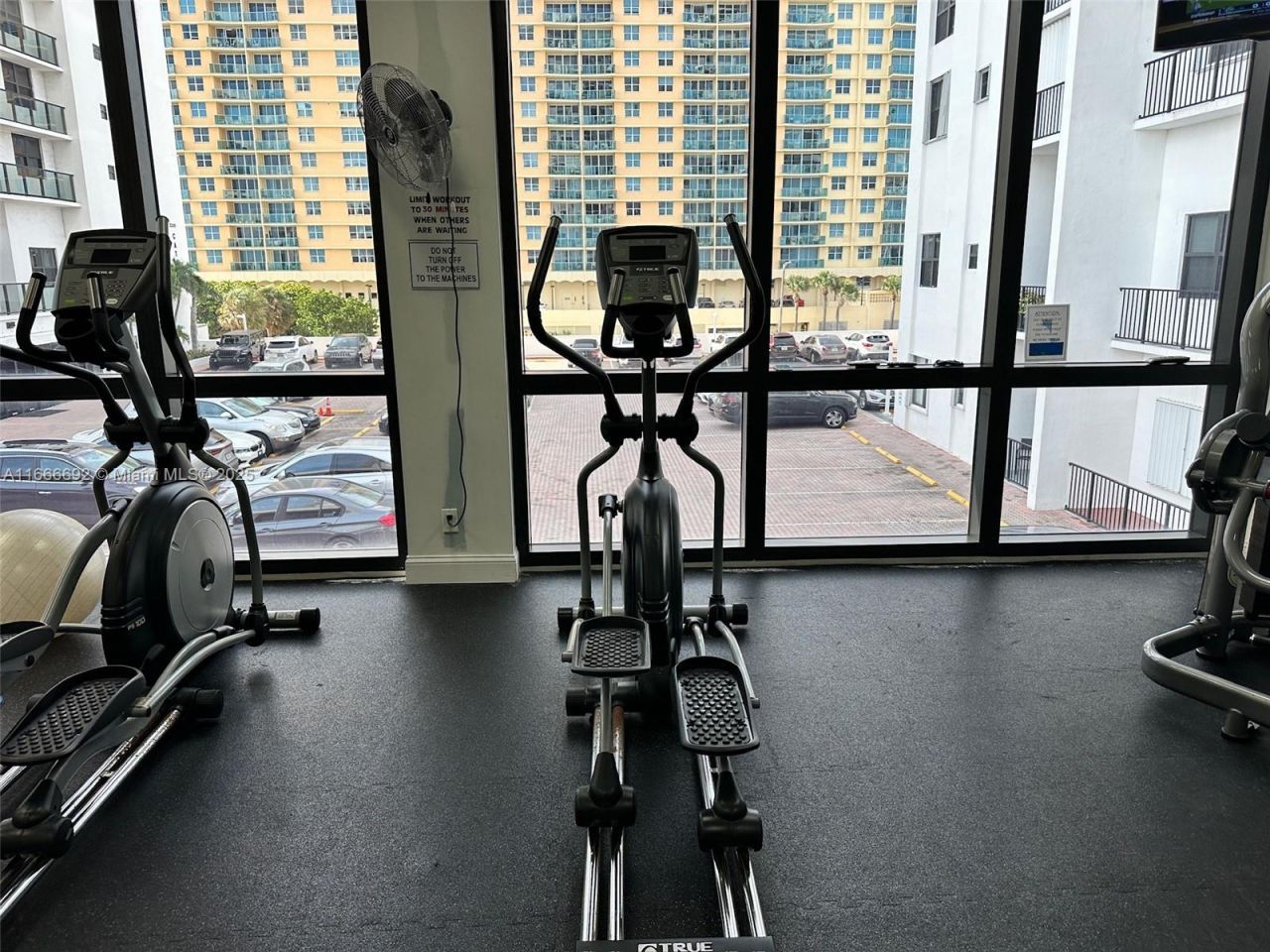 2201 S Ocean Dr, Unit 904, Hollywood, FL 33019 Photo