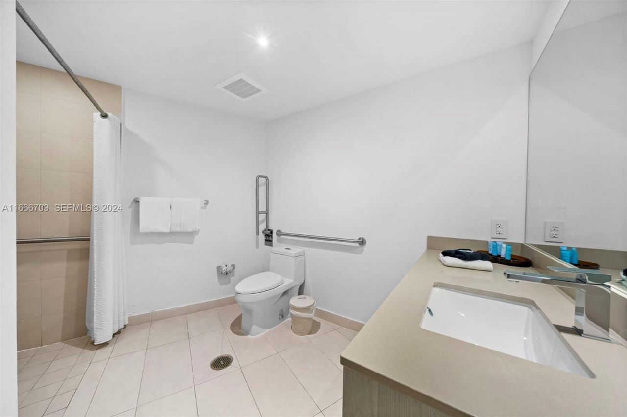 4111 S Ocean Dr, Unit 1406, Hollywood, FL 33019 Photo