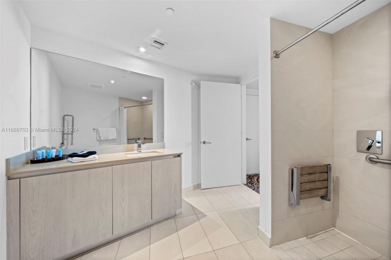 4111 S Ocean Dr, Unit 1406, Hollywood, FL 33019 Photo