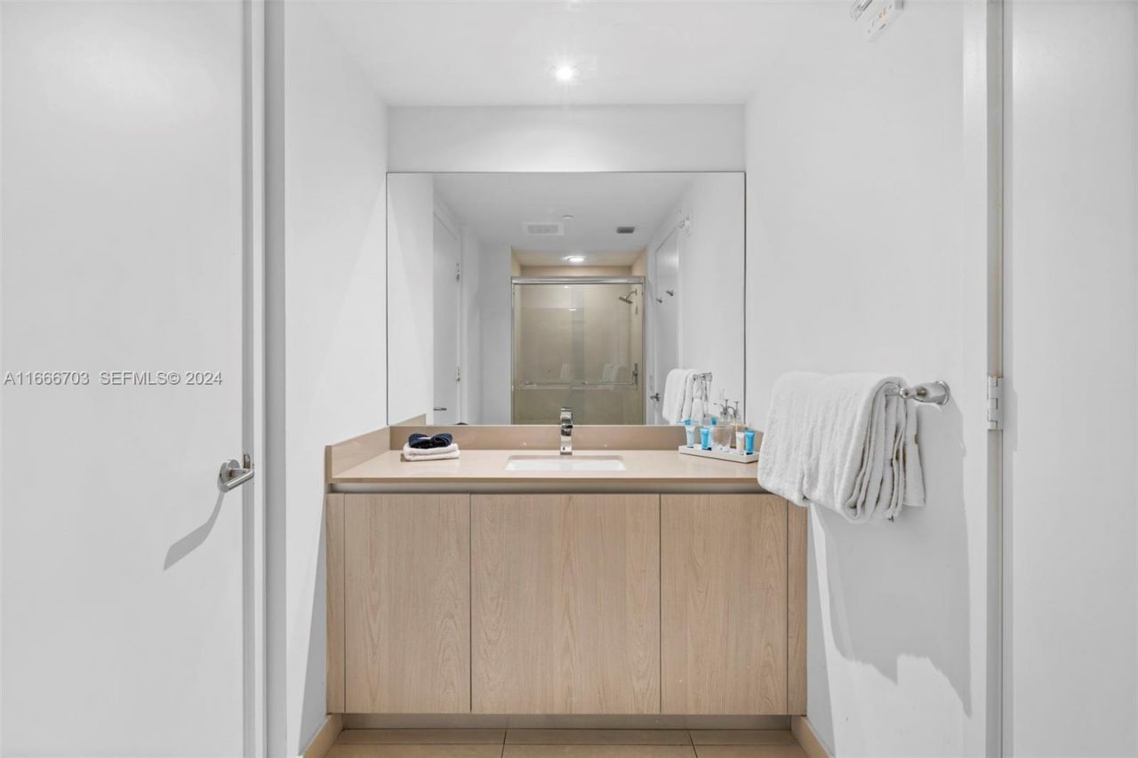4111 S Ocean Dr, Unit 1406, Hollywood, FL 33019 Photo