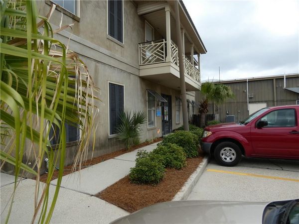 1140-1150 W CAUSEWAY APPROACH, Mandeville, LA 70471