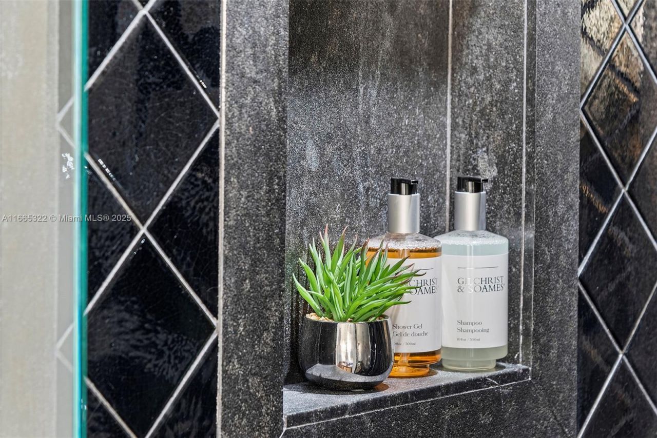 101 20th St, Unit 2604, Miami Beach, FL 33139 Photo