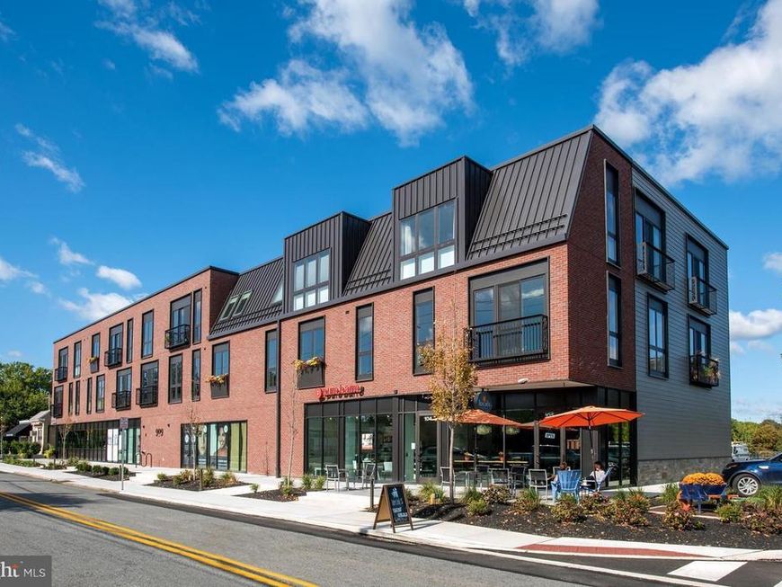 909 E Willow Grove Avenue, Glenside, PA 19038 Main Photo