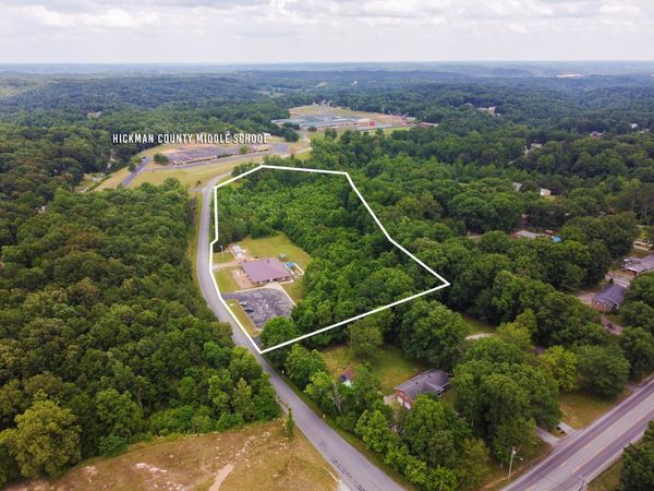 200 Bulldog Blvd, Centerville, TN 37033