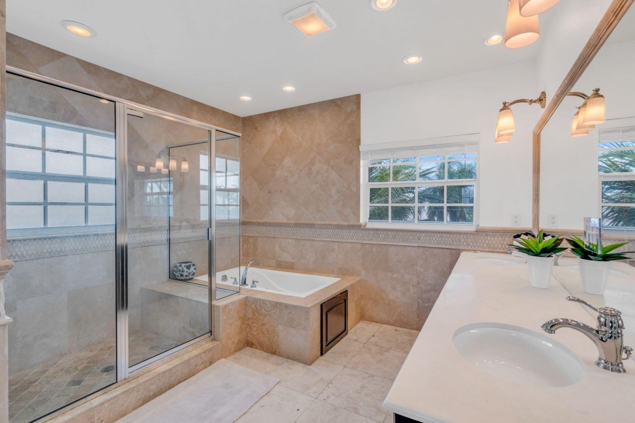 1330 Coury Drive, Key Colony Beach, FL 33051 Photo