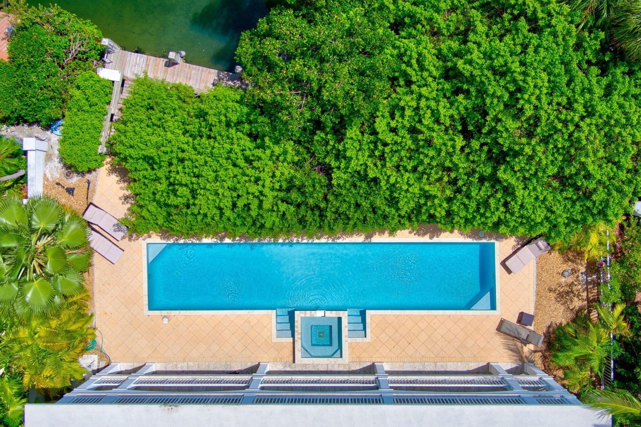 1330 Coury Drive, Key Colony Beach, FL 33051 Photo